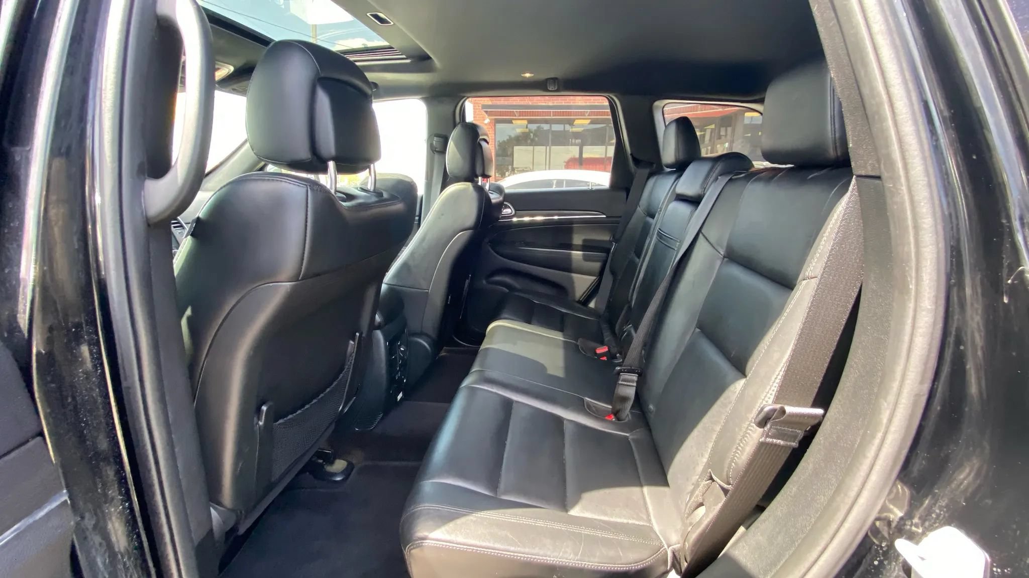 Used 2018 Jeep Grand Cherokee Limited AWD/4WD image 17