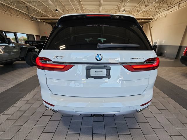 Used 2019 BMW X7 xDrive50i w/ Premium Package AWD/4WD image 5