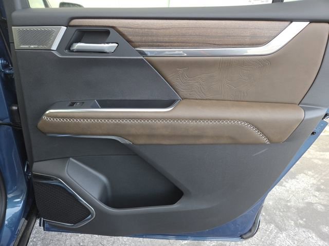 New 2026 GMC Acadia Denali Ultimate w/ LPO, Floor Liner Package image 31