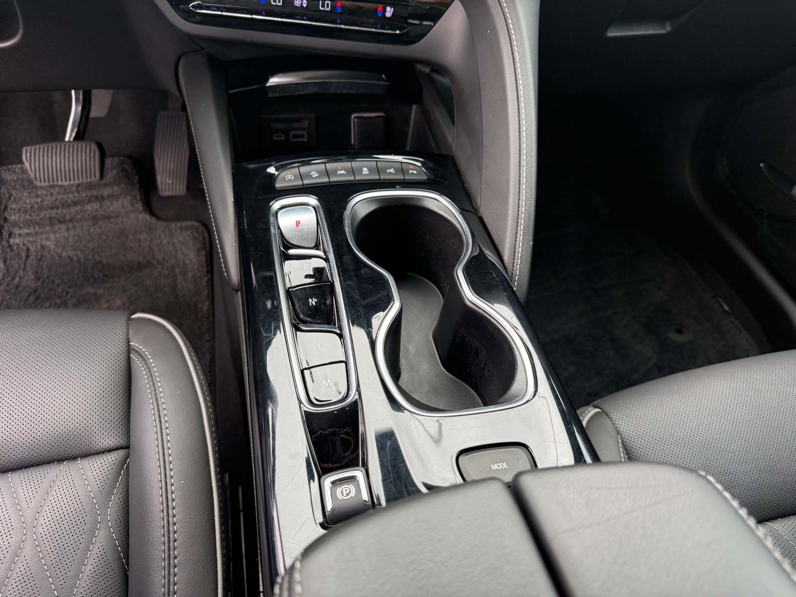 Used 2023 Buick Envision Avenir image 22