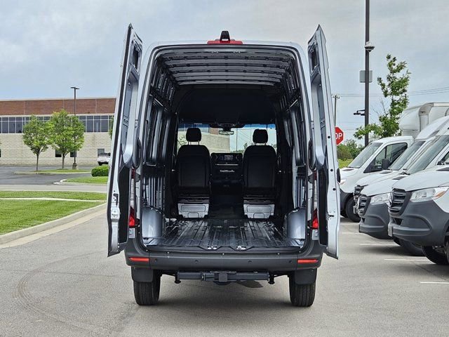 New 2025 Mercedes-Benz Sprinter 2500 image 31