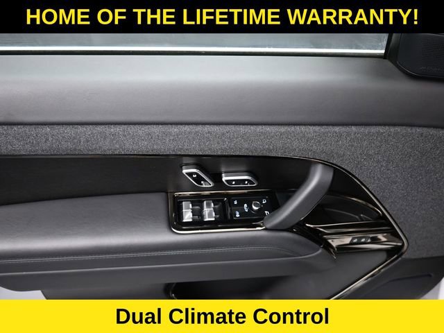 Used 2023 Land Rover Range Rover Sport SE Dynamic image 13