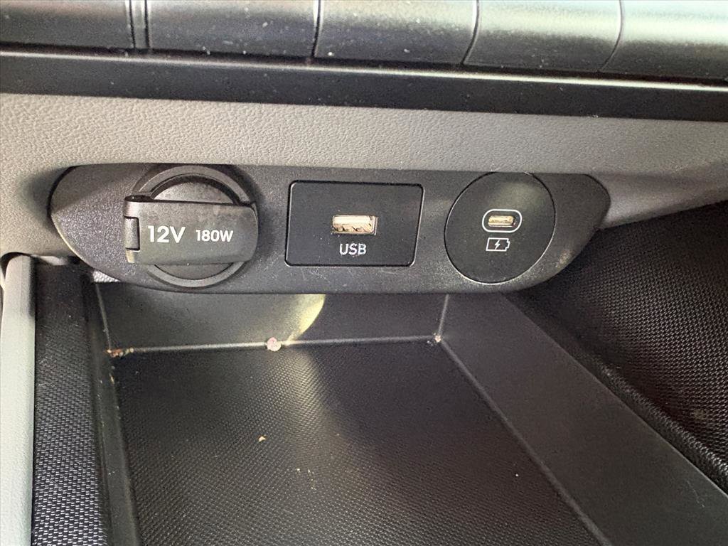 Certified 2024 Hyundai Elantra SEL image 21