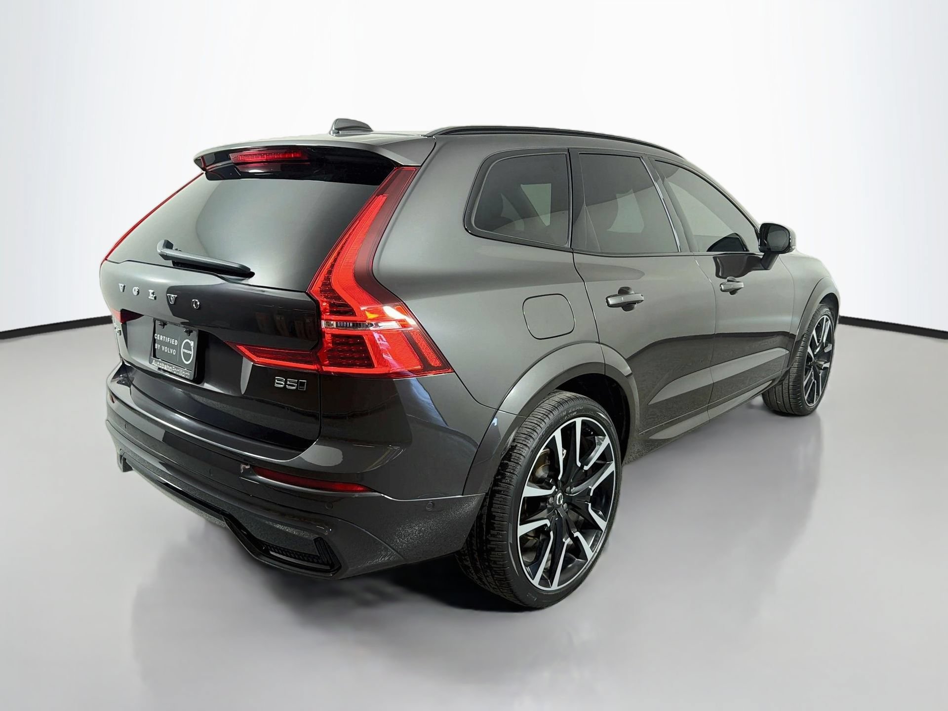 Used 2024 Volvo XC60 B5 Ultimate AWD/4WD image 6