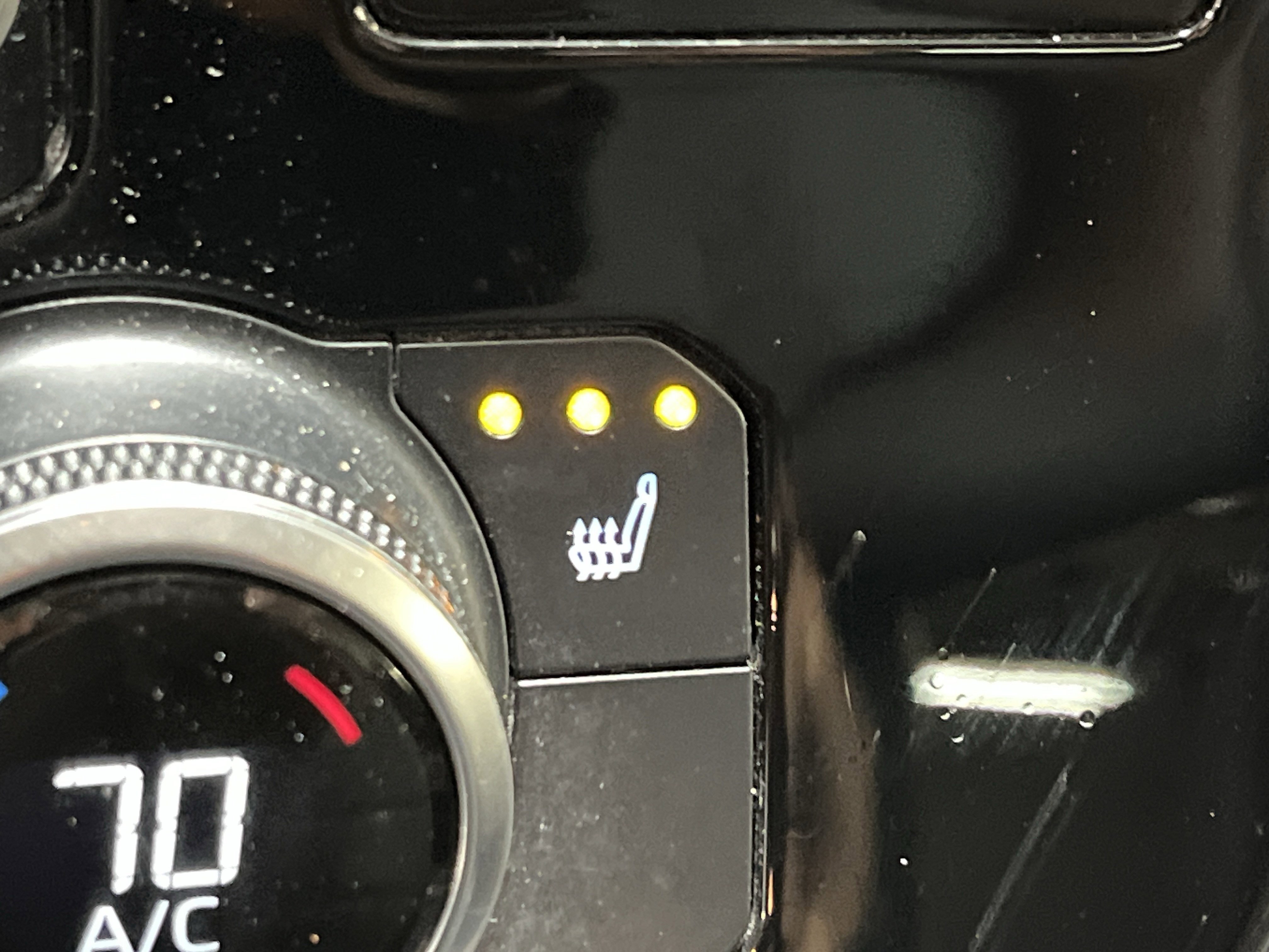 Used 2021 Toyota Highlander XLE image 36