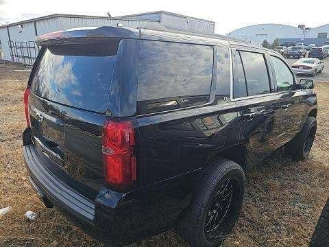 Used 2018 Chevrolet Tahoe LT w/ Luxury Package AWD/4WD image 3