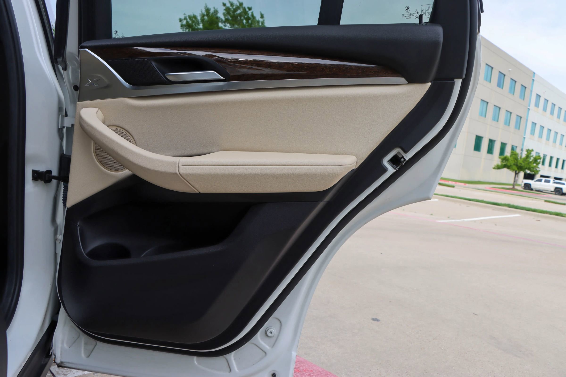 Used 2019 BMW X3 xDrive30i w/ Driving Assistance Package image 11
