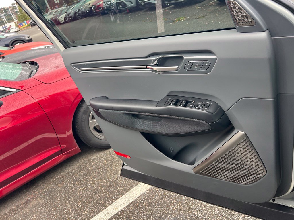 Certified 2024 Kia EV9 GT-Line AWD/4WD image 19