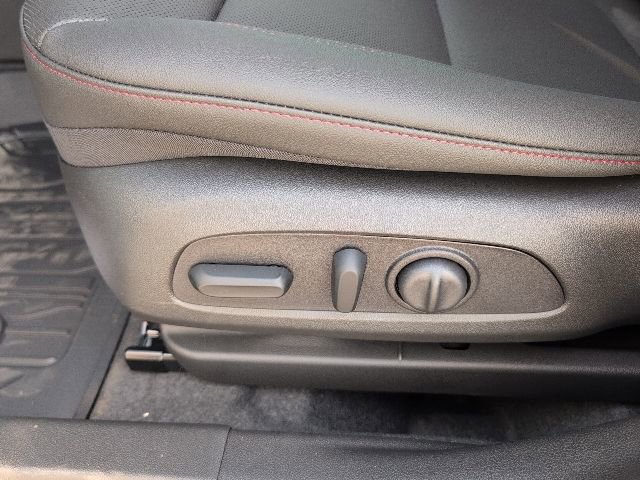 New 2026 Chevrolet Trax RS w/ Sunroof Package image 12