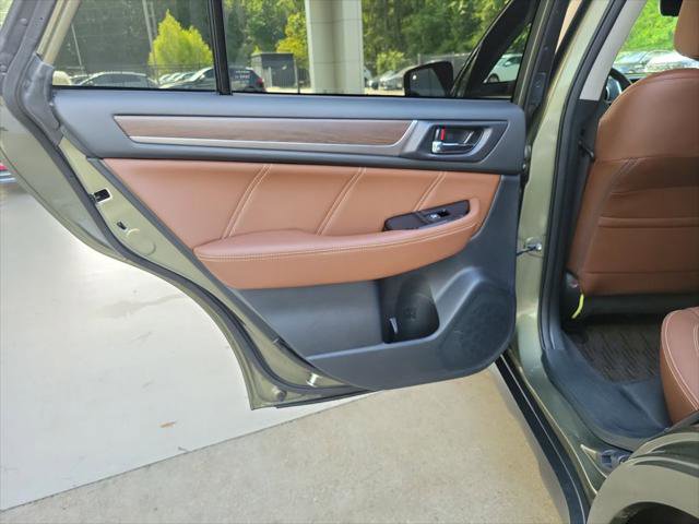 Used 2019 Subaru Outback 3.6R Touring AWD/4WD image 7