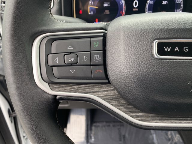 Used 2023 Jeep Wagoneer Series III w/ Preferred Equipment Group image 43