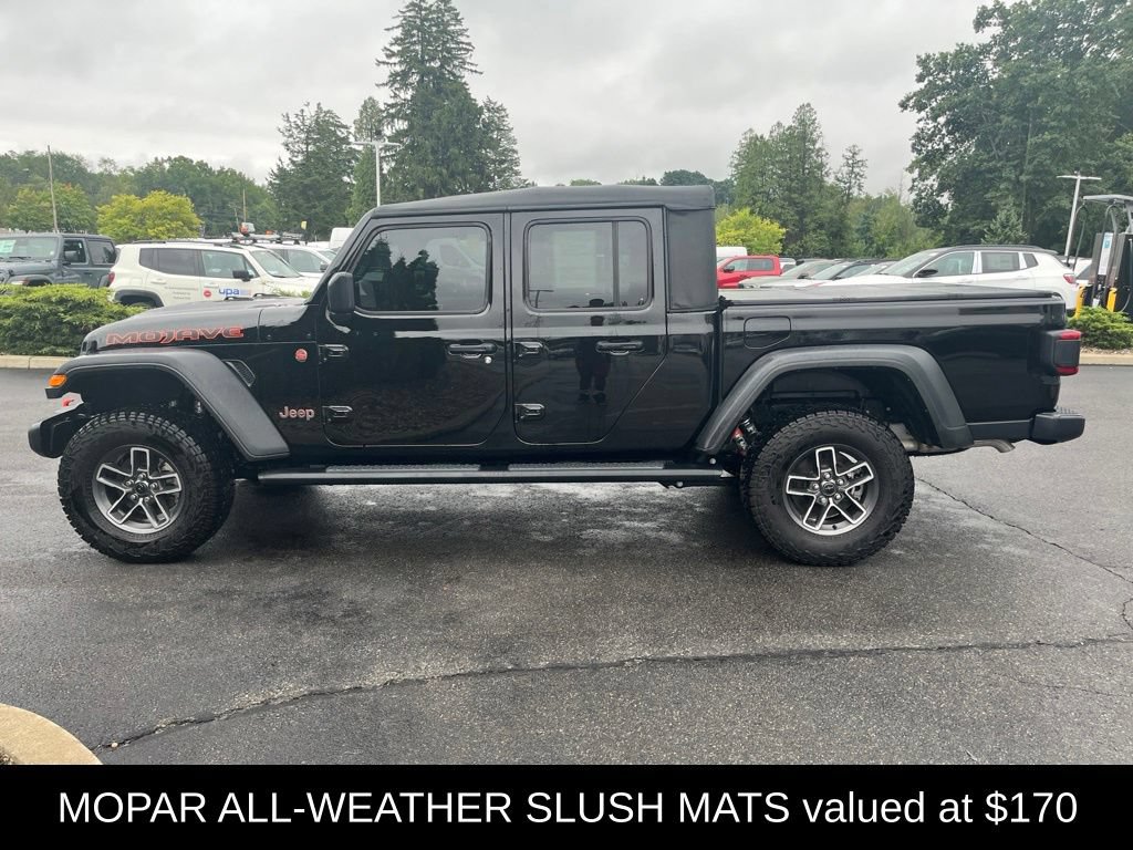 Used 2025 Jeep Gladiator Mojave w/ Convenience Group AWD/4WD image 7