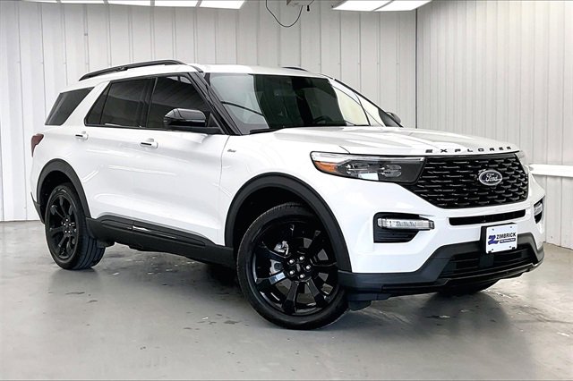 Used 2023 Ford Explorer ST-Line w/ Class IV Trailer Tow Package image 1