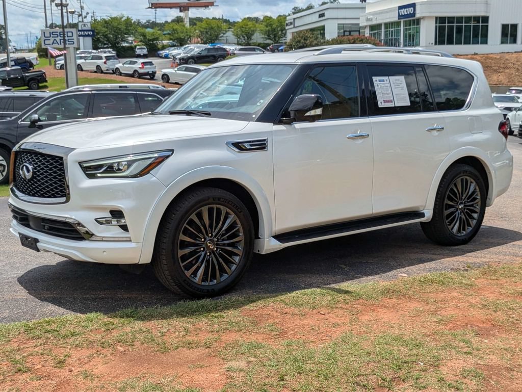Used 2024 INFINITI QX80 Sensory AWD/4WD image 2