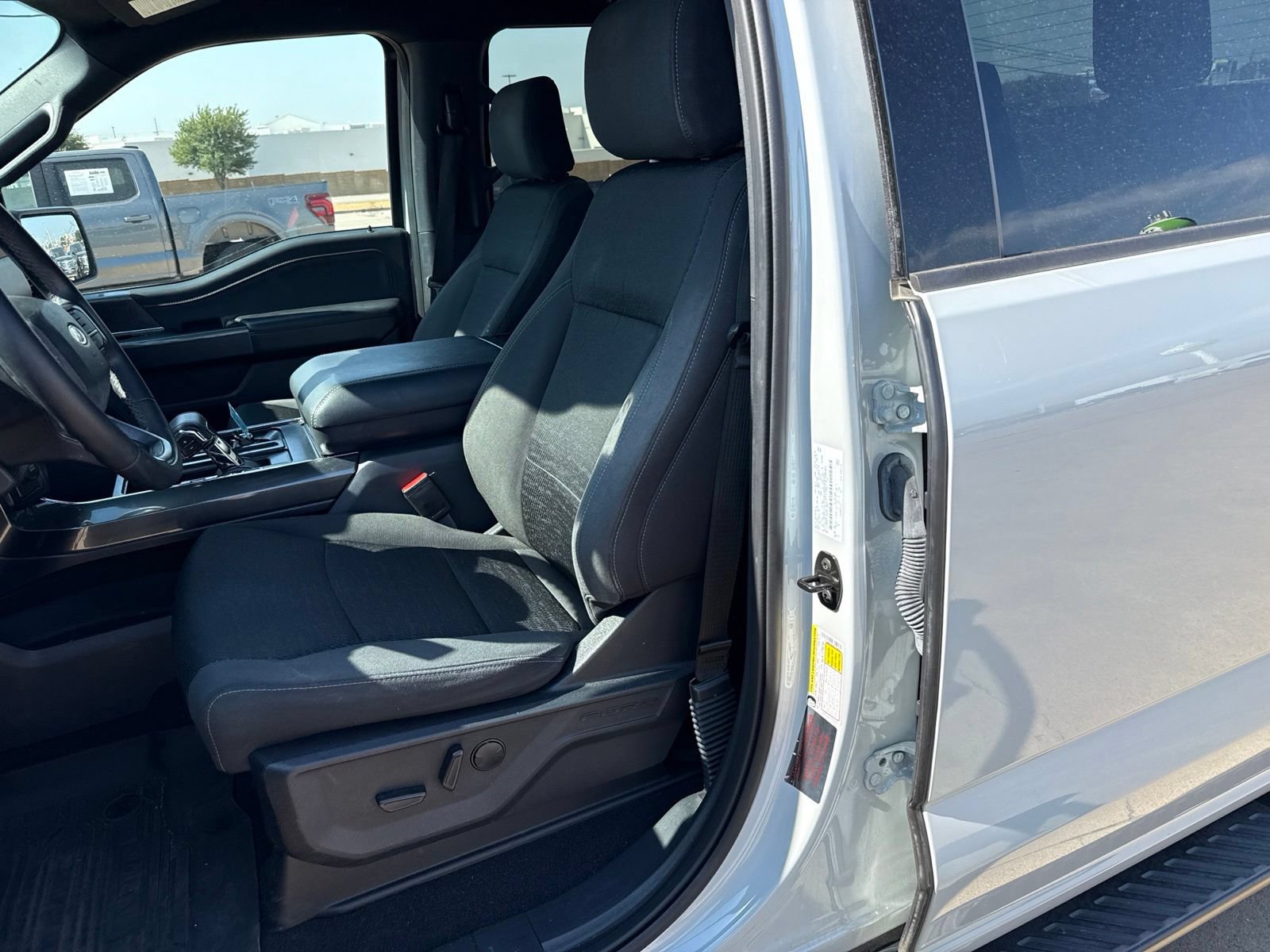 Used 2023 Ford F150 XLT w/ Equipment Group 302A High RWD image 15
