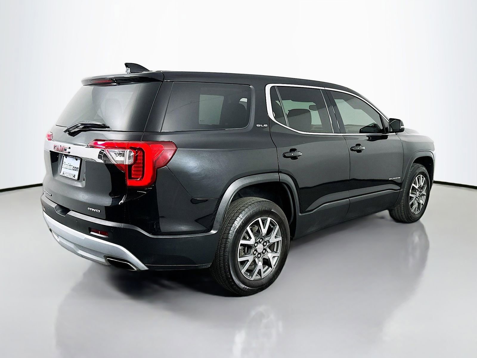Used 2021 GMC Acadia SLE AWD/4WD image 8