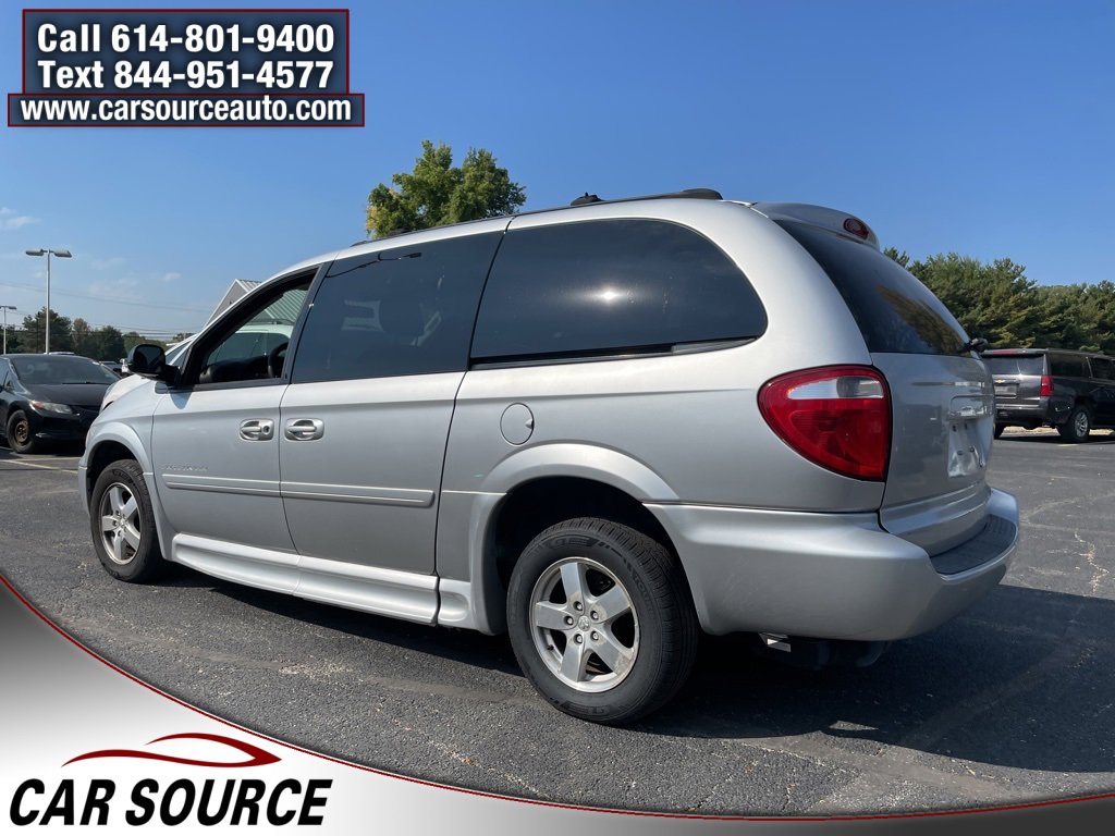 Used 2005 Dodge Grand Caravan SXT image 5
