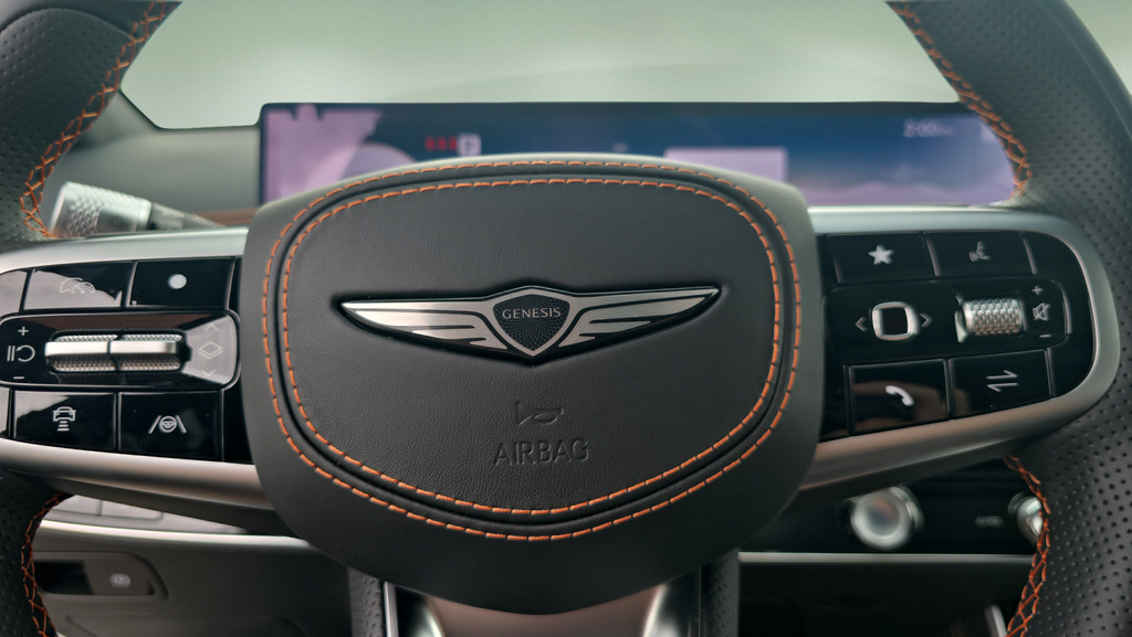 New 2026 Genesis GV70 2.5T Sport Prestige AWD/4WD image 17