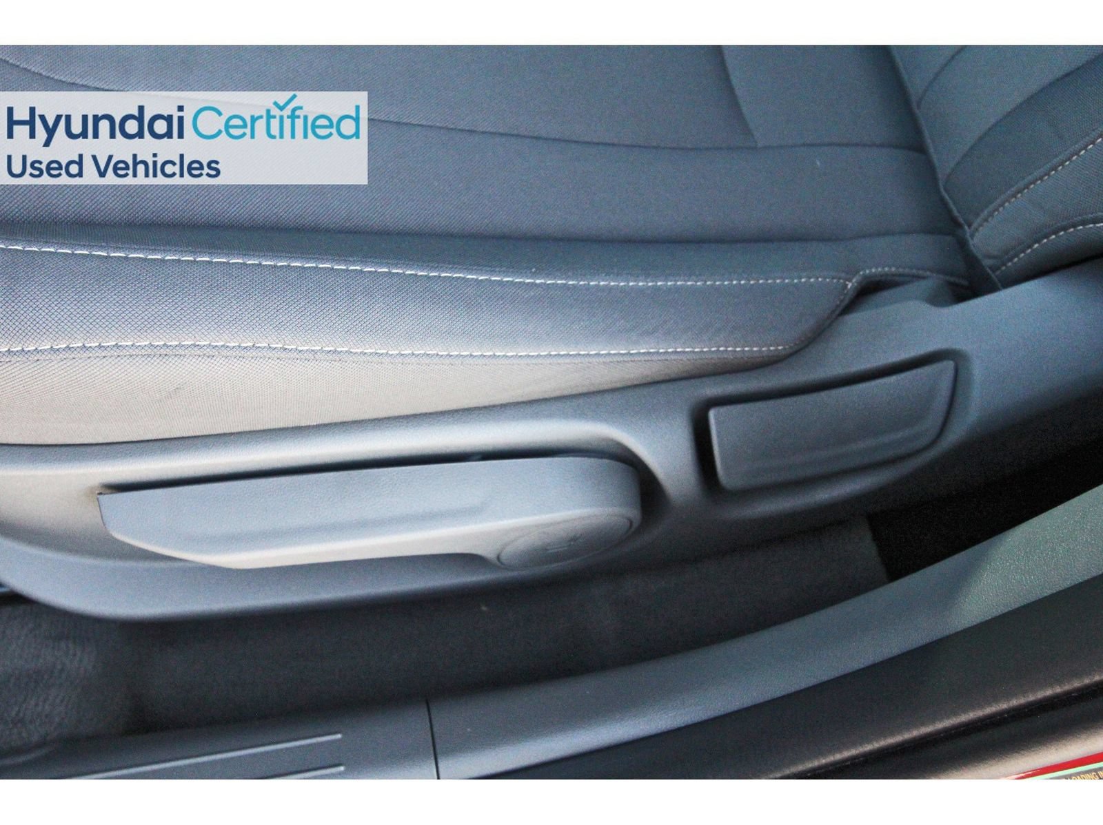 Certified 2025 Hyundai Elantra Sport FWD image 29