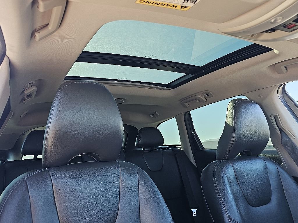 Used 2016 Volvo XC60 T5 Platinum w/ Protection Package FWD image 19