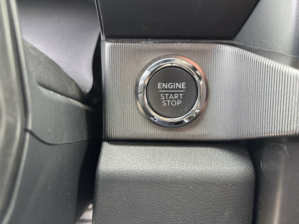Used 2025 Ford F250 Platinum AWD/4WD image 17