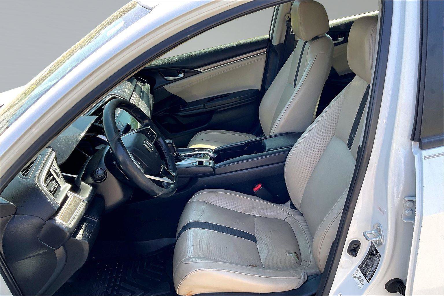 Used 2019 Honda Civic Touring image 25