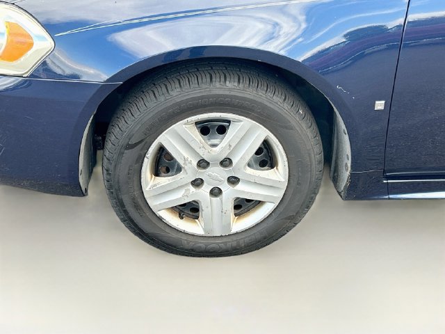 Used 2010 Chevrolet Impala LS FWD image 34