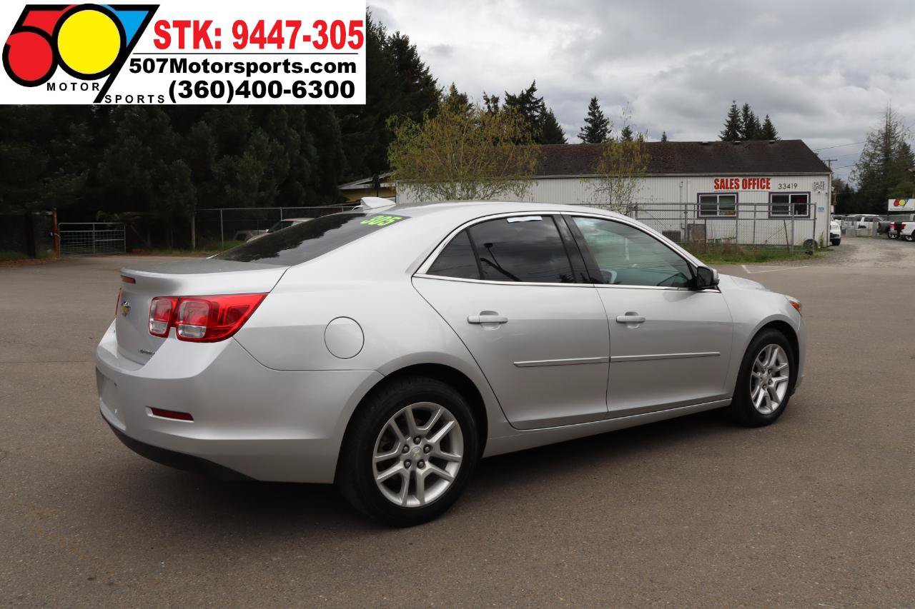 Used 2016 Chevrolet Malibu LT w/ Sun And Convenience Package FWD image 7