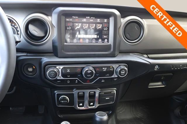 Used 2023 Jeep Wrangler Sport S image 19