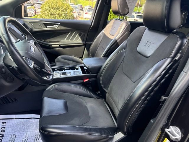Used 2020 Ford Edge ST w/ Equipment Group 401A AWD/4WD image 26