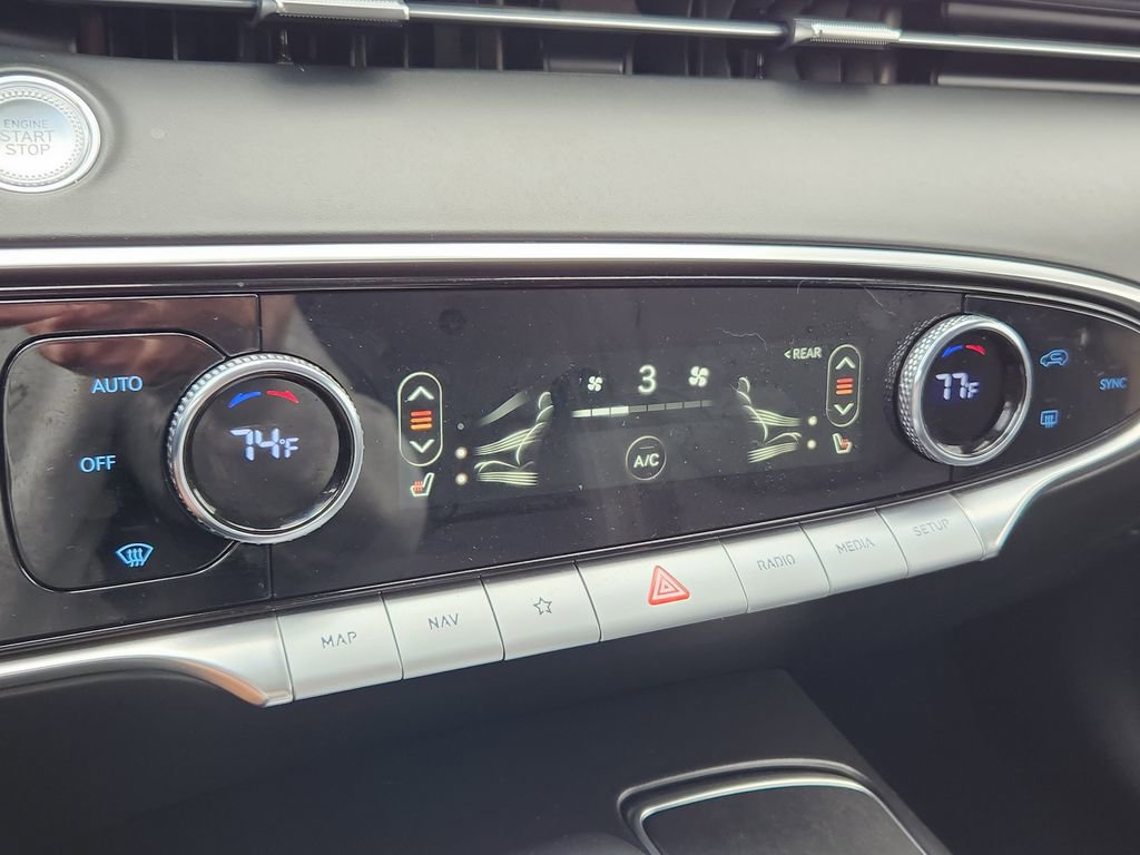 Used 2025 Genesis GV70 2.5T image 25