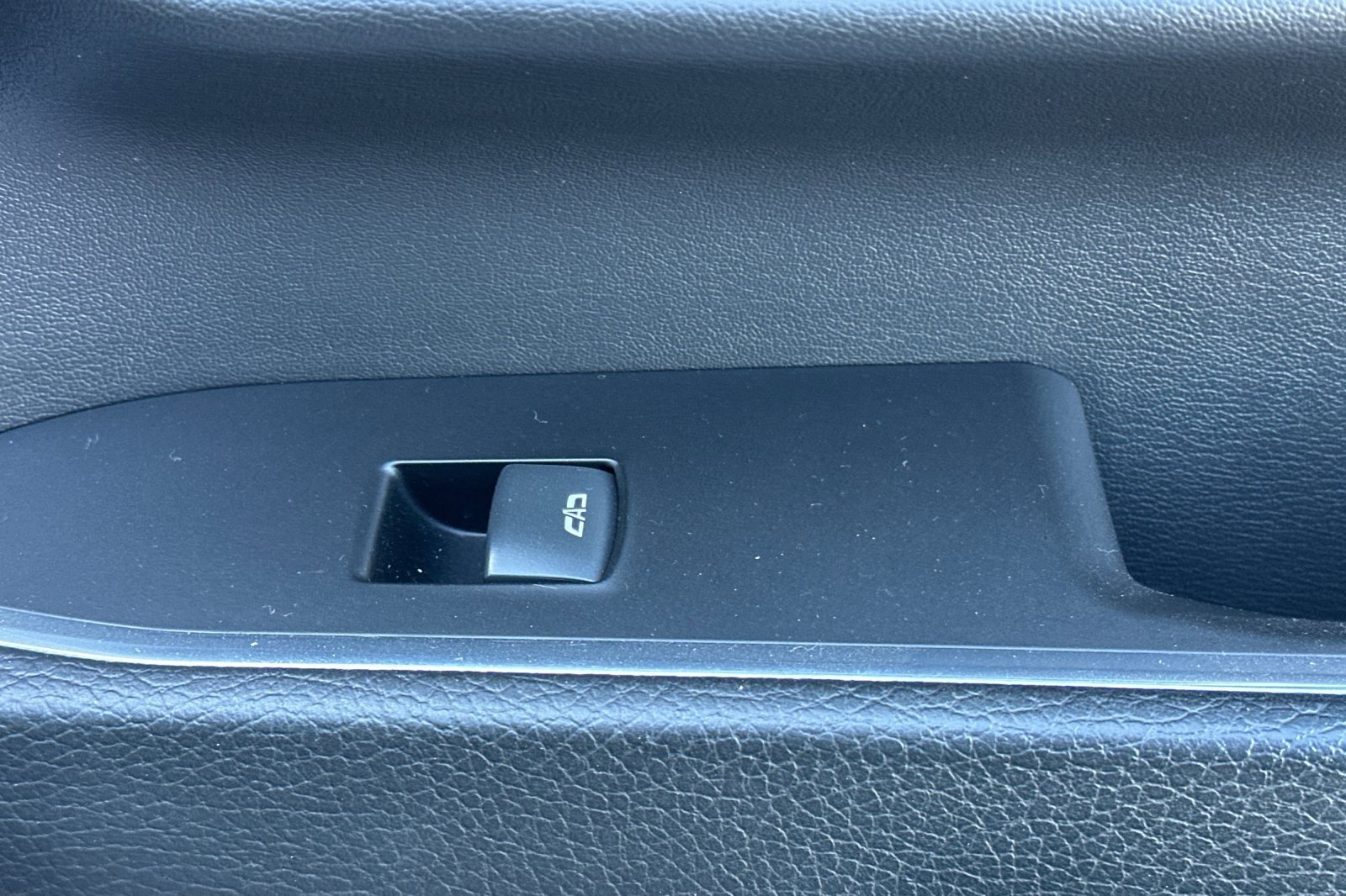 Used 2024 GMC Sierra 3500 Denali w/ Denali Reserve Package image 21