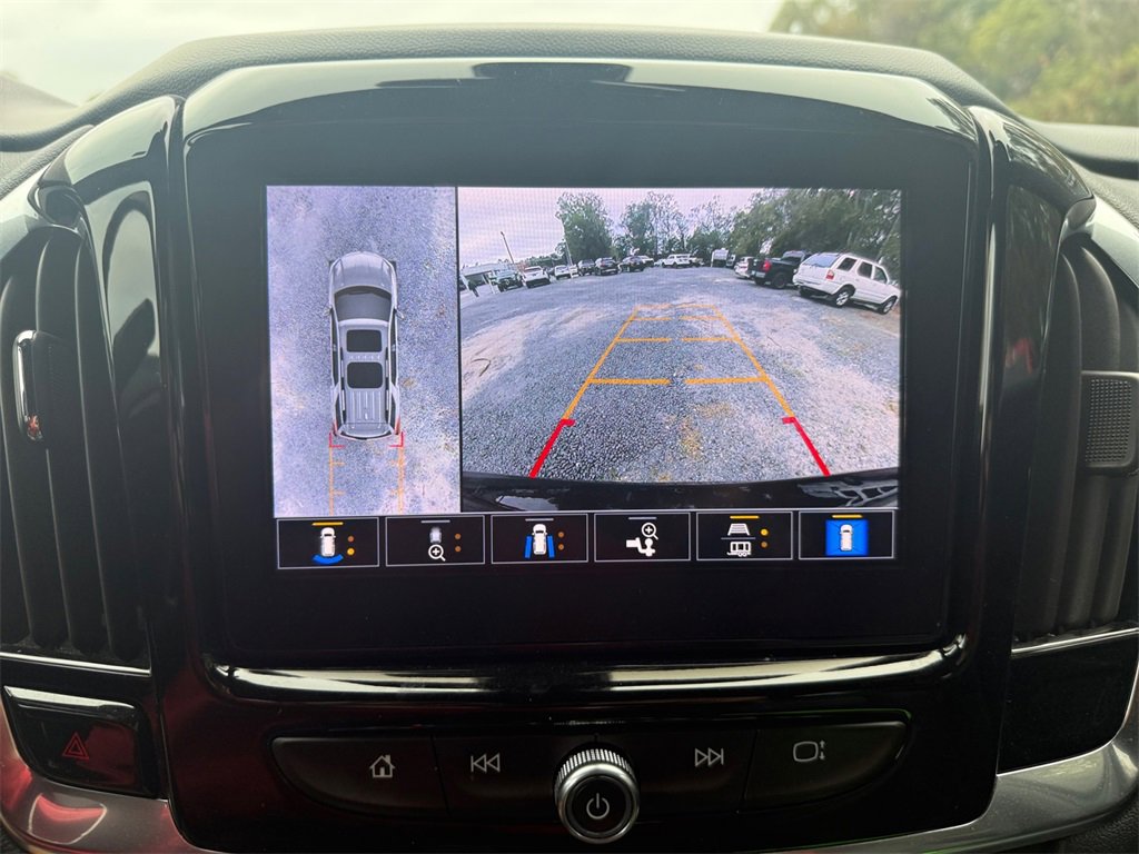 Used 2022 Chevrolet Traverse RS w/ LPO, Floor Liner Package image 32