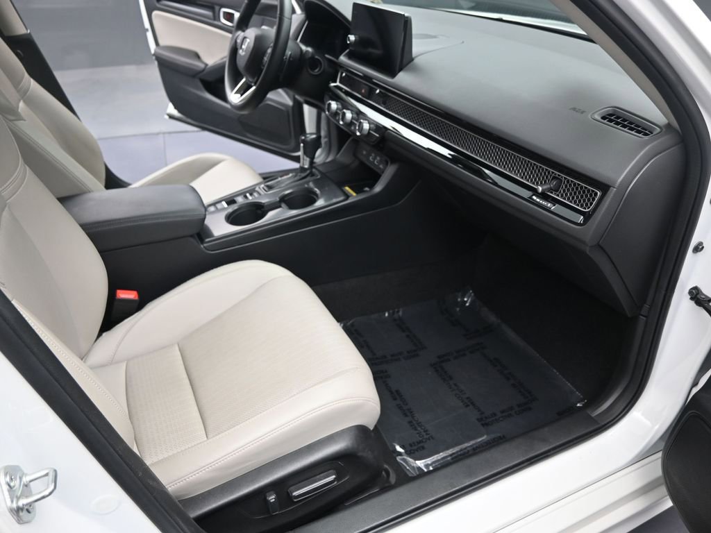 Used 2022 Honda Civic Touring image 15