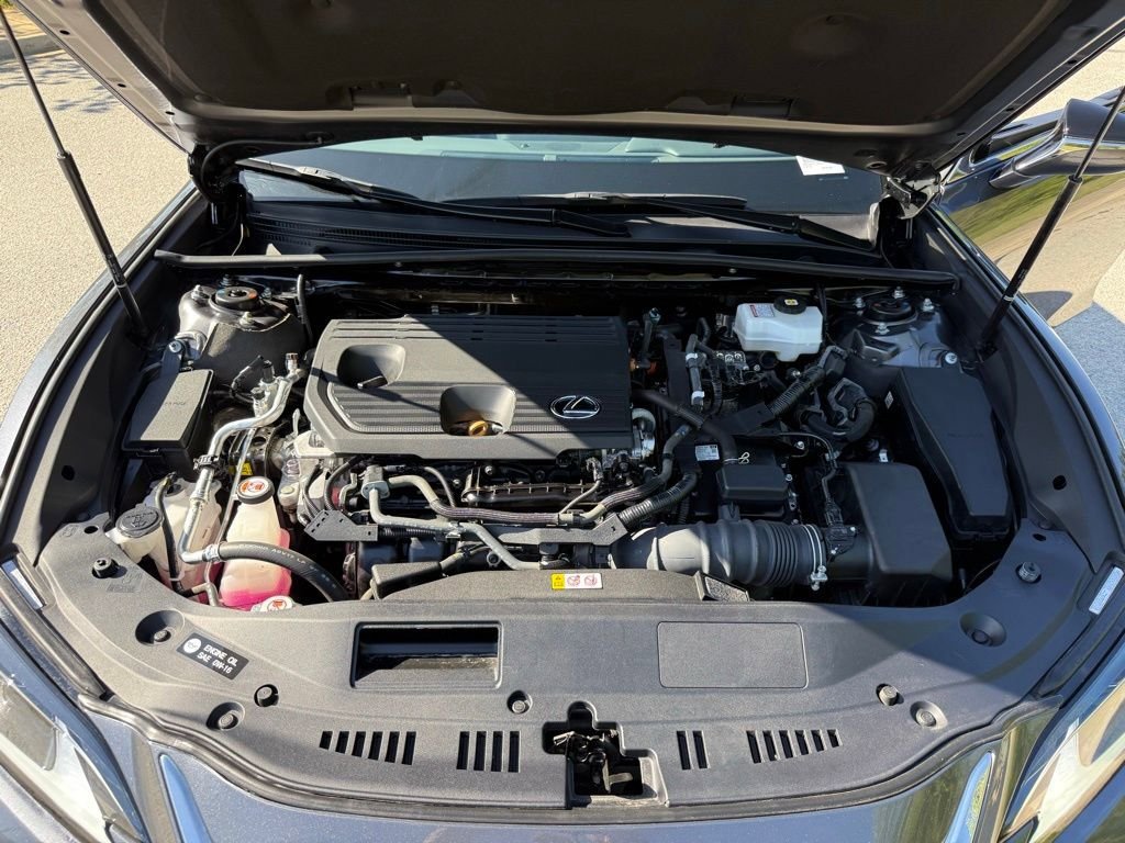 Certified 2023 Lexus ES 300h w/ Premium Package FWD image 16