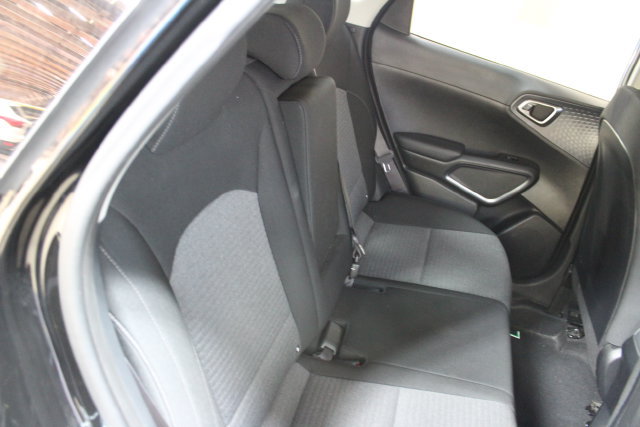 Used 2022 Kia Soul EX FWD image 9