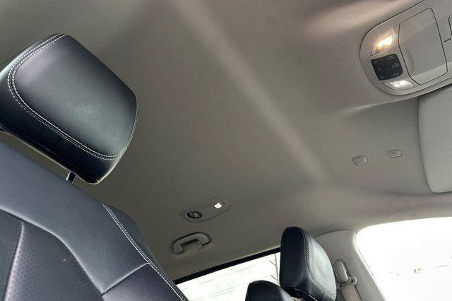 Certified 2024 Chrysler Pacifica Touring-L FWD image 20