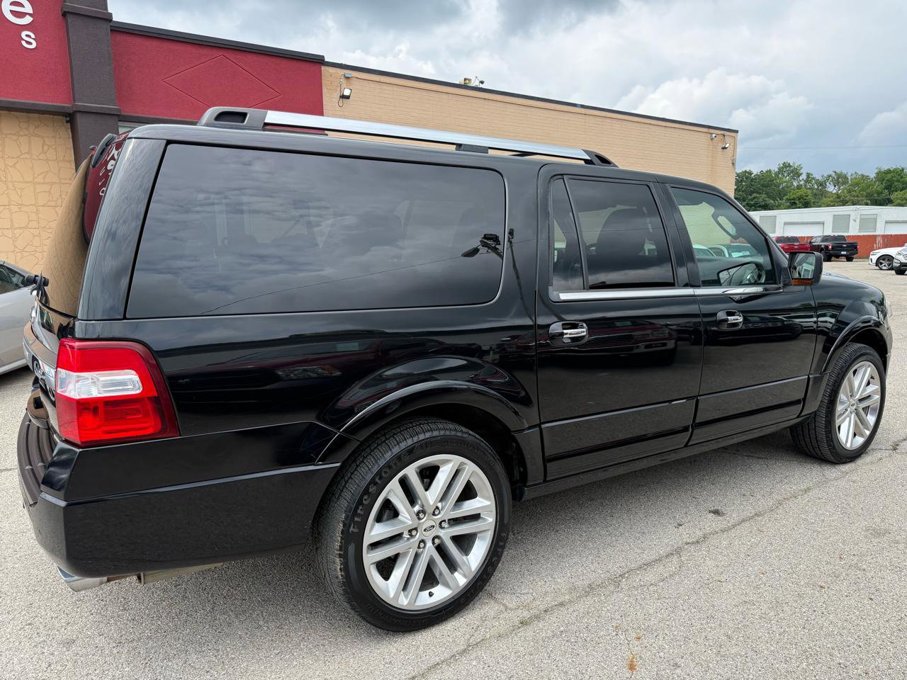 Used 2016 Ford Expedition EL Limited w/ Equipment Group 301A AWD/4WD image 6