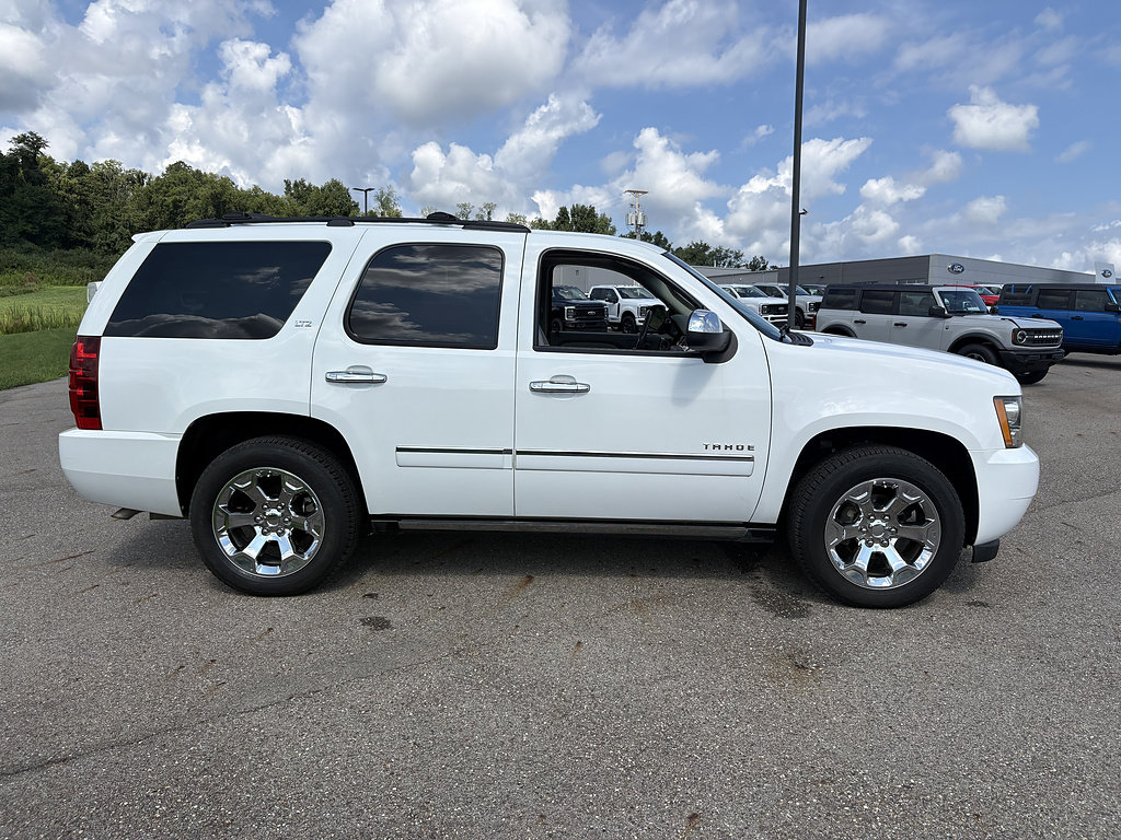 Used 2010 Chevrolet Tahoe LTZ RWD image 6