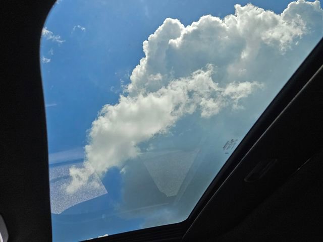 New 2025 Jeep Grand Cherokee L Laredo image 6