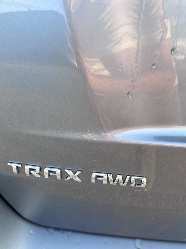 Used 2020 Chevrolet Trax LT AWD/4WD image 14