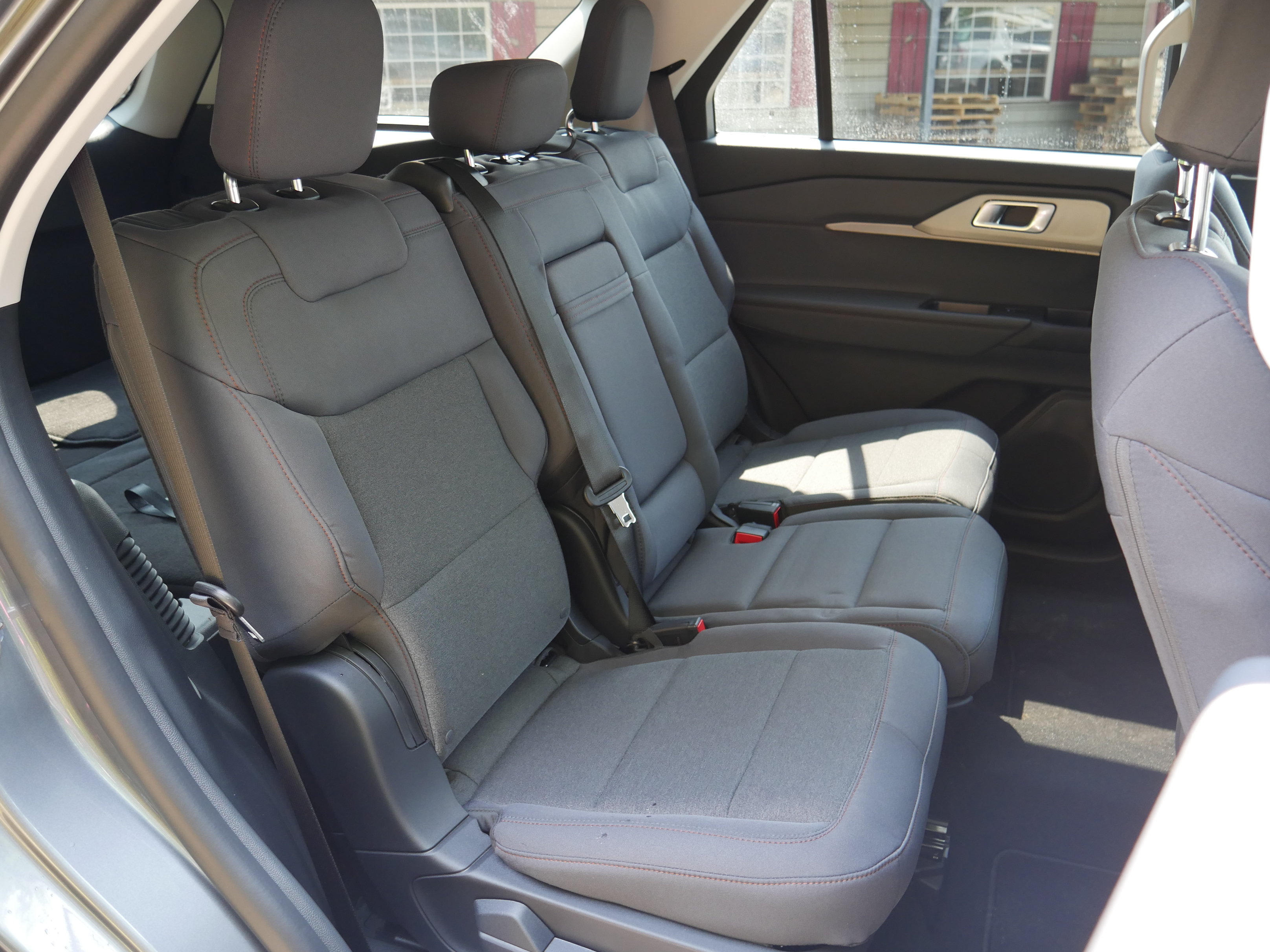 Used 2026 Ford Explorer Active AWD/4WD image 30
