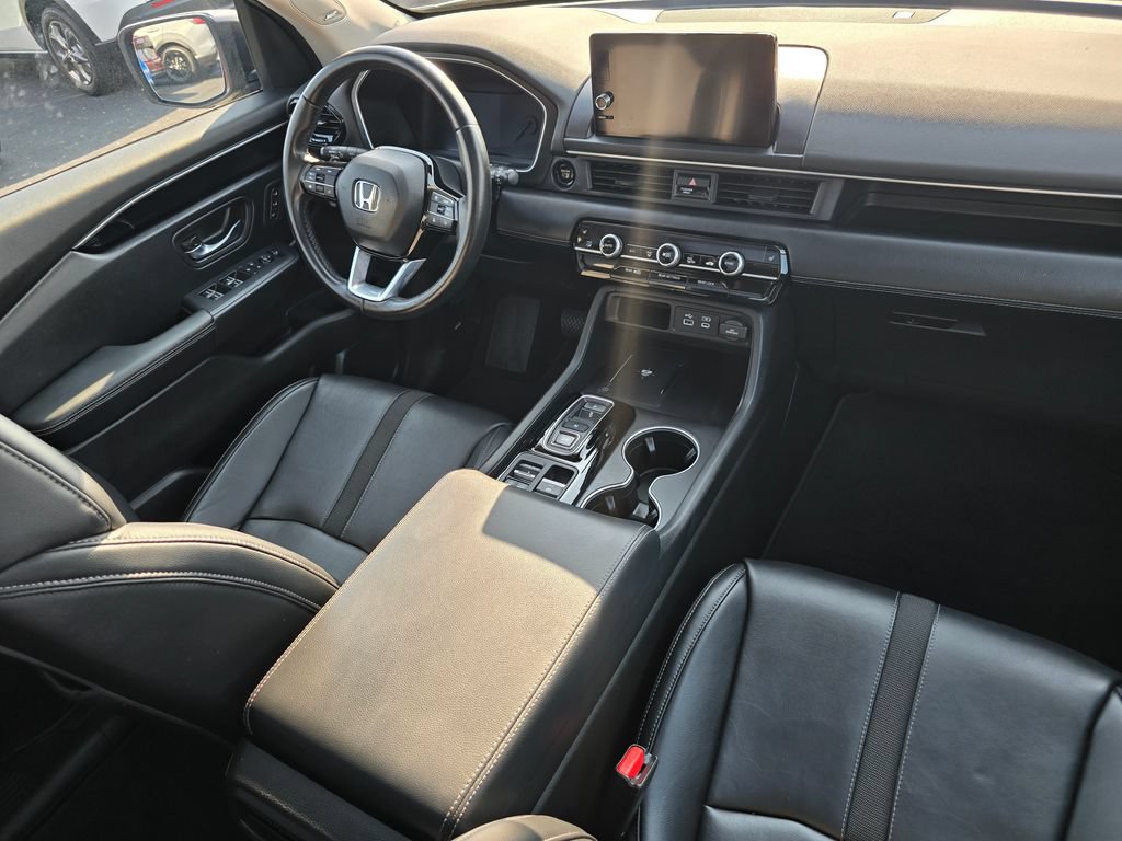 Certified 2023 Honda Pilot Touring image 16