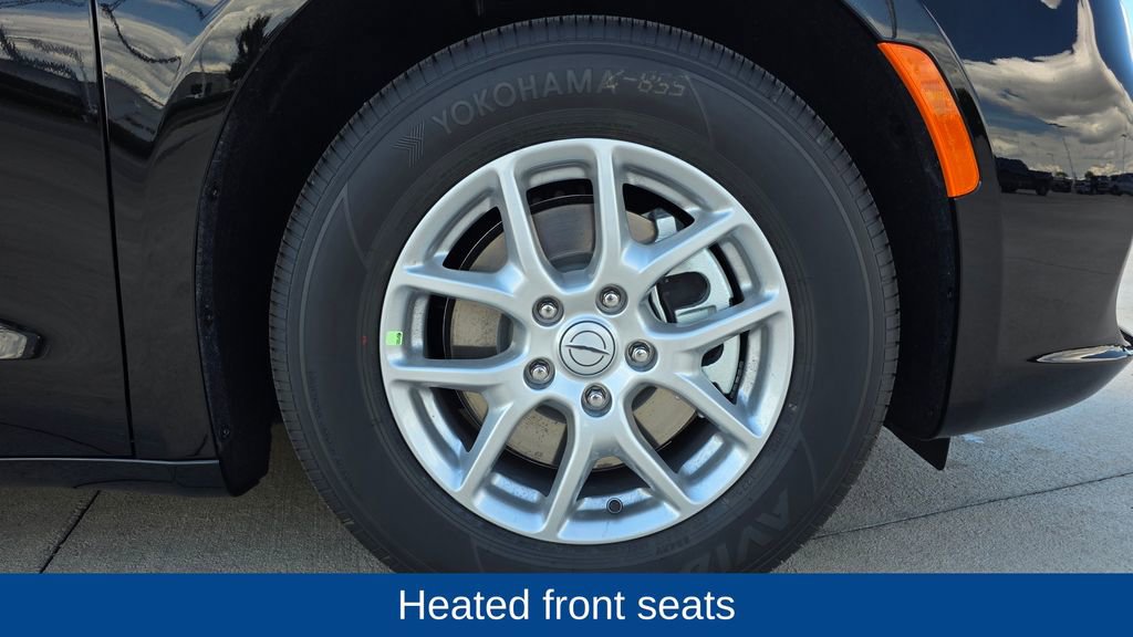 New 2025 Chrysler Pacifica Select image 12
