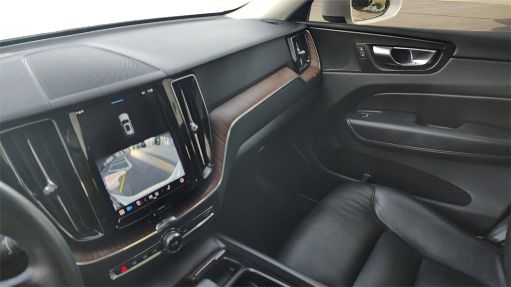 Certified 2023 Volvo XC60 B5 Plus w/ Climate Package image 24
