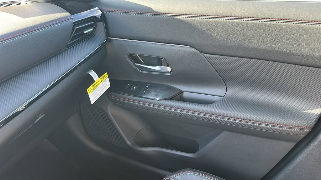 New 2026 Nissan Kicks SR FWD image 26