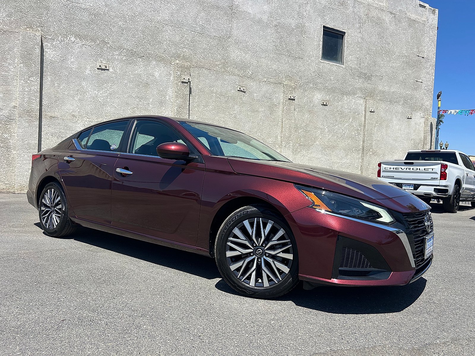 Used 2023 Nissan Altima 2.5 SV