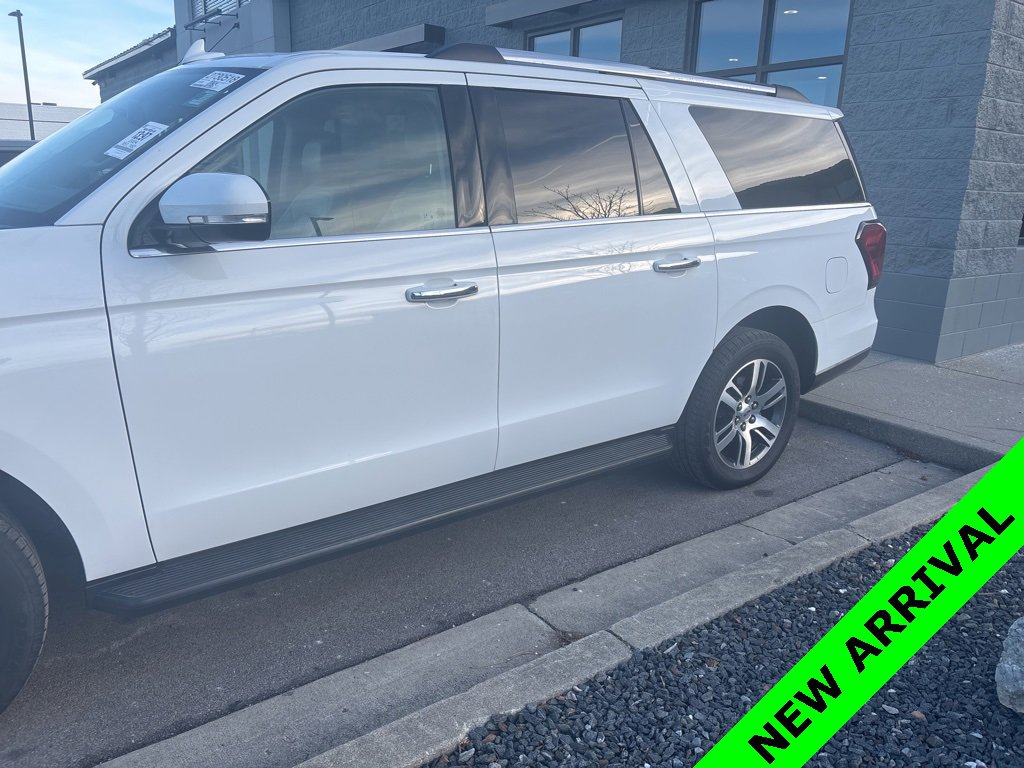 Used 2024 Ford Expedition Max Limited image 3