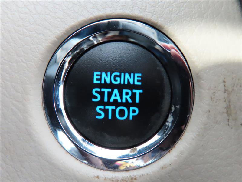 Used 2021 Toyota Camry XLE FWD image 18