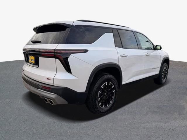 Used 2025 Chevrolet Traverse Z71 w/ Driver Confidence Package image 3